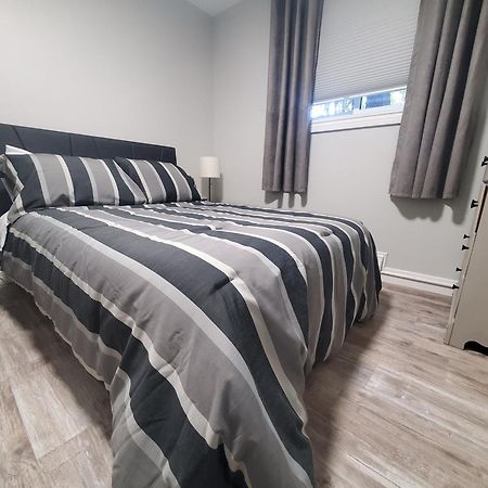 Modern Private 1Br Apt. W/Free Prkg + Fast Wi-Fi ซูเซนต์มารี ภายนอก รูปภาพ