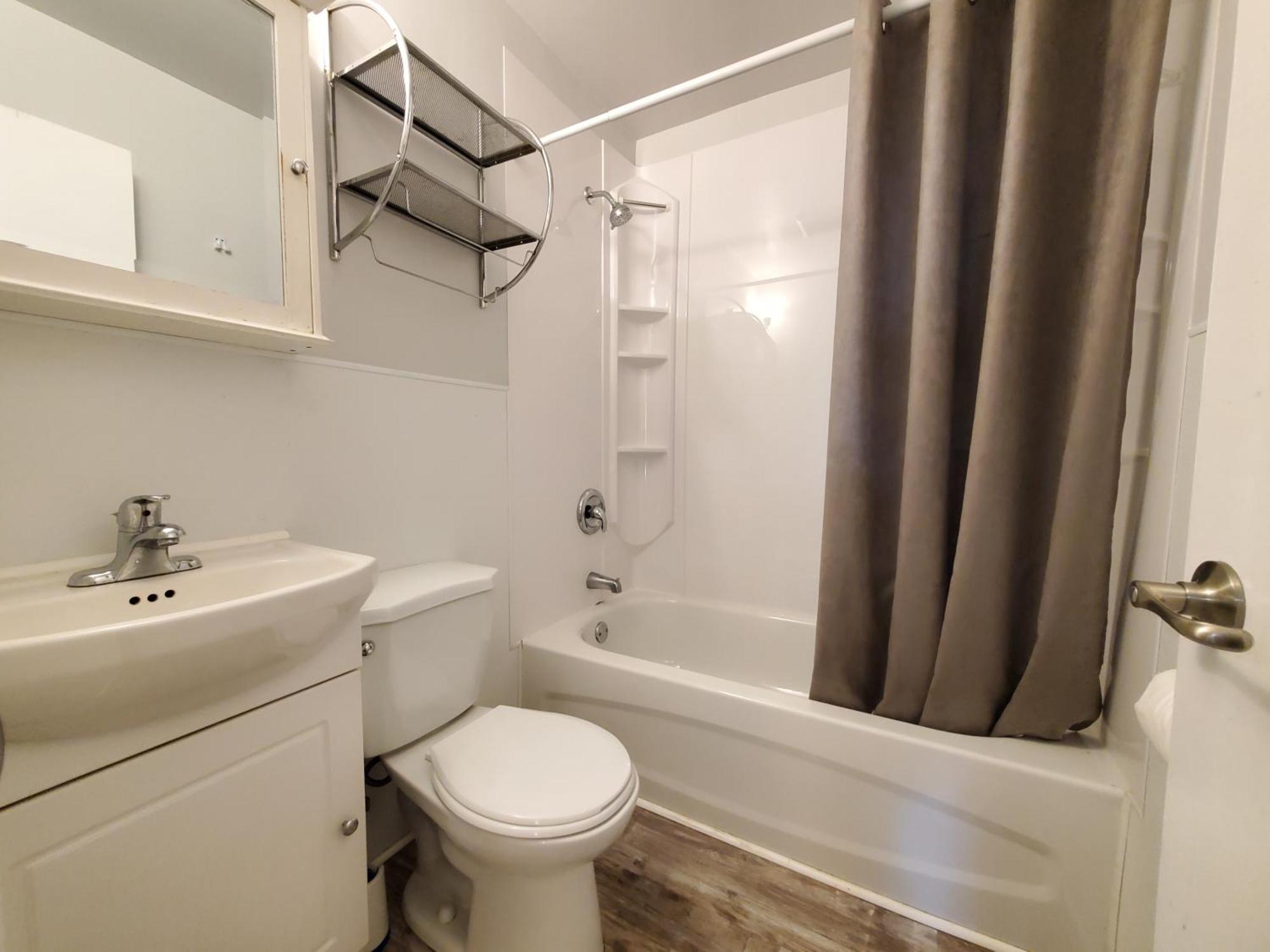 Modern Private 1Br Apt. W/Free Prkg + Fast Wi-Fi ซูเซนต์มารี ภายนอก รูปภาพ
