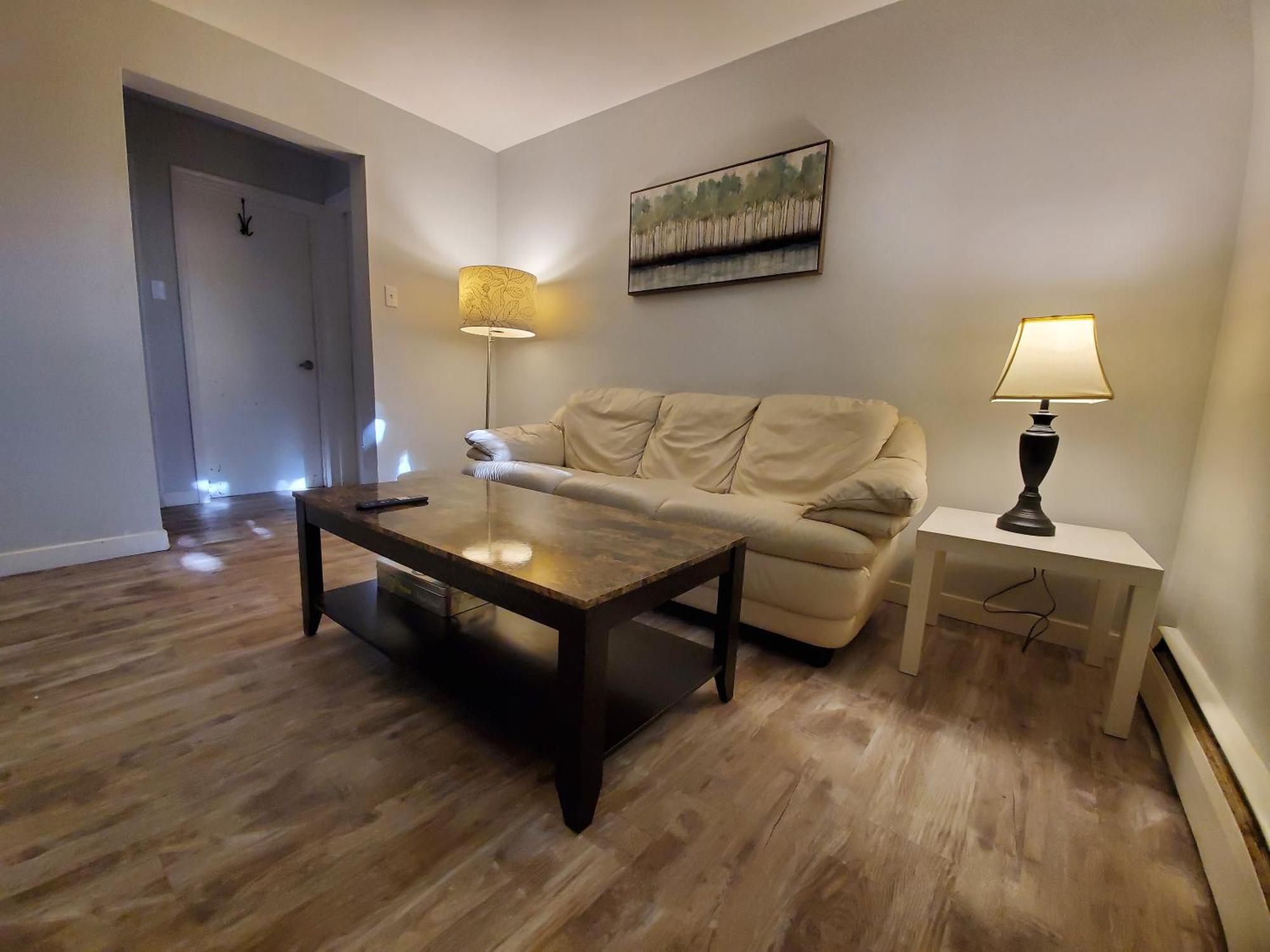Modern Private 1Br Apt. W/Free Prkg + Fast Wi-Fi ซูเซนต์มารี ภายนอก รูปภาพ